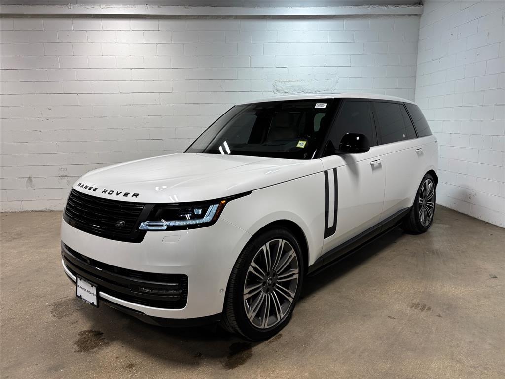 2025 Land Rover Range Rover SE