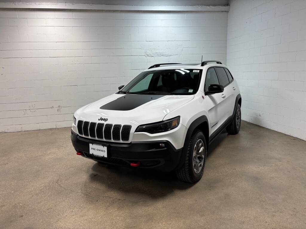 2022 Jeep Cherokee Trailhawk photo 2