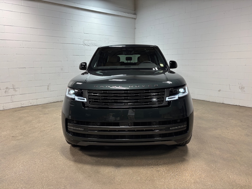 New 2026 Land Rover Range Rover SE LWB 7-Seats / V8 SUV