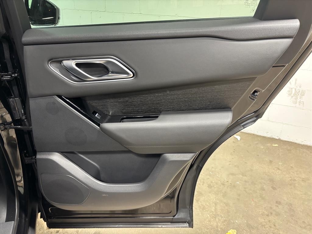 2026 Land Rover Range Rover Velar S - Photo 40