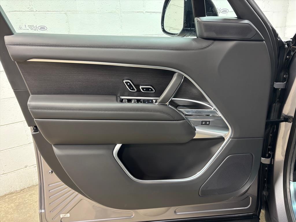2026 Land Rover Range Rover SE - Photo 24