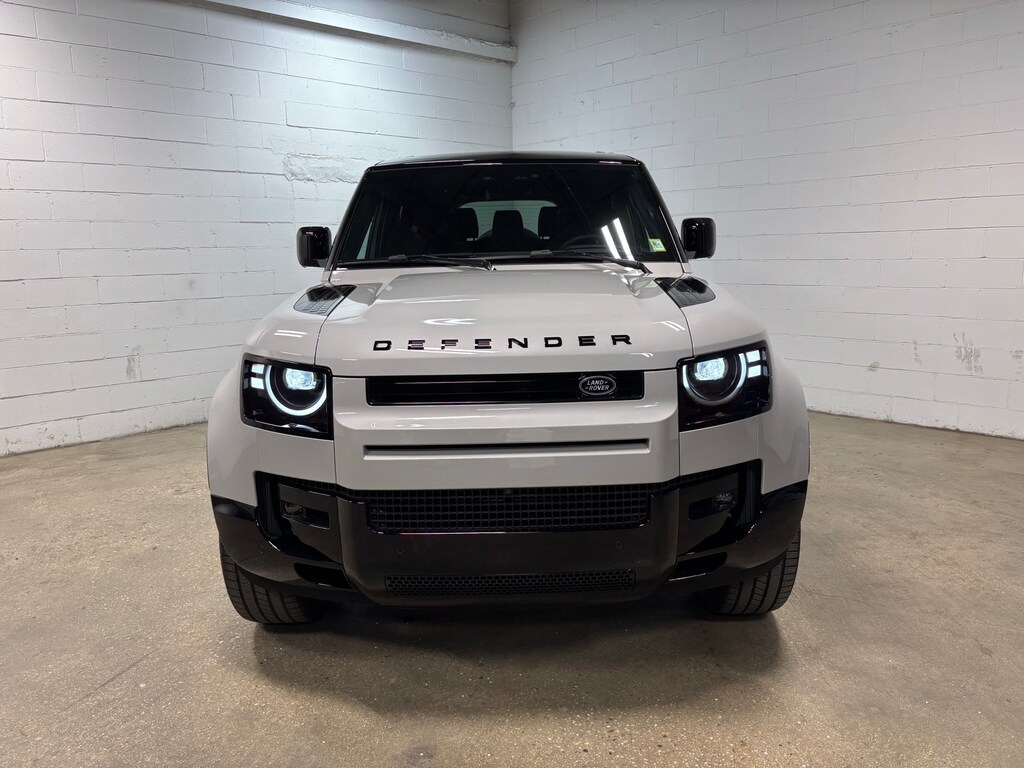 New 2026 Land Rover Defender 130 X-Dynamic SE SUV