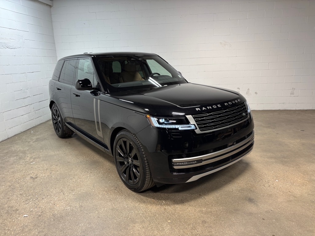 New 2025 Land Rover Range Rover SE 530PS SUV