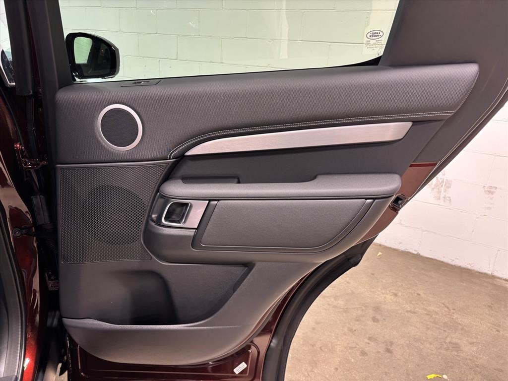 2026 Land Rover Discovery Gemini Edition - Photo 42
