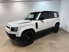 2025 Land Rover Defender 110 V8 SUV