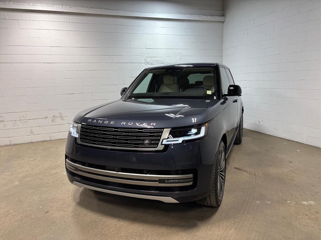 New 2026 Land Rover Range Rover SE SUV