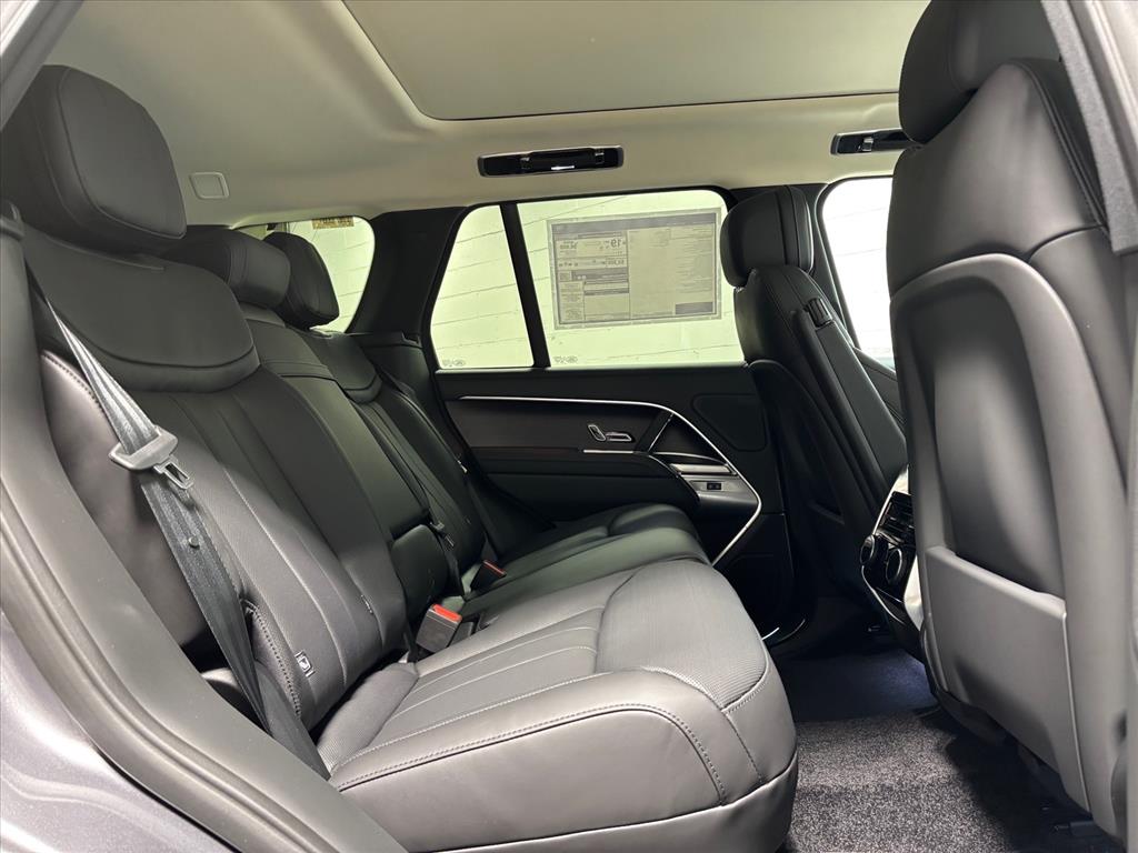 2026 Land Rover Range Rover SE - Photo 38