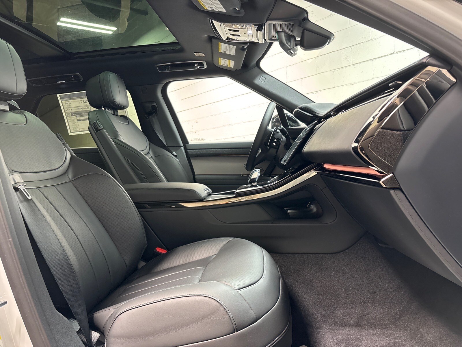 2026 Land Rover Range Rover Sport SE - Photo 32