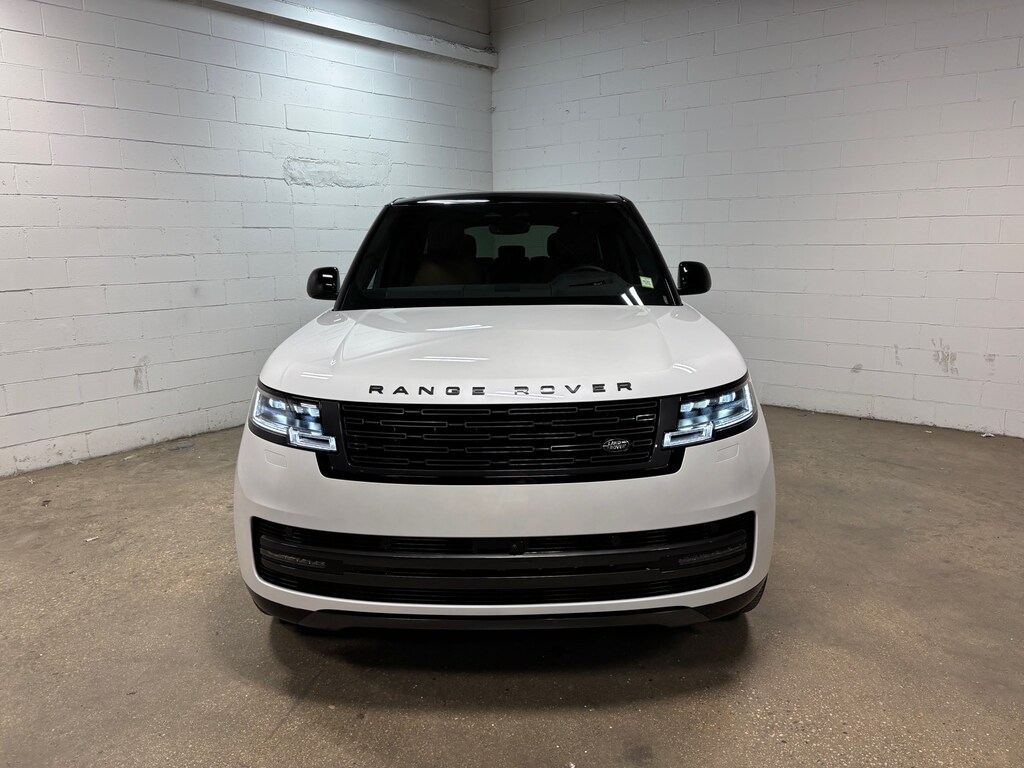New 2026 Land Rover Range Rover P400 SE LWB AWD P400 SE LWB SUV w/ 7 Seat