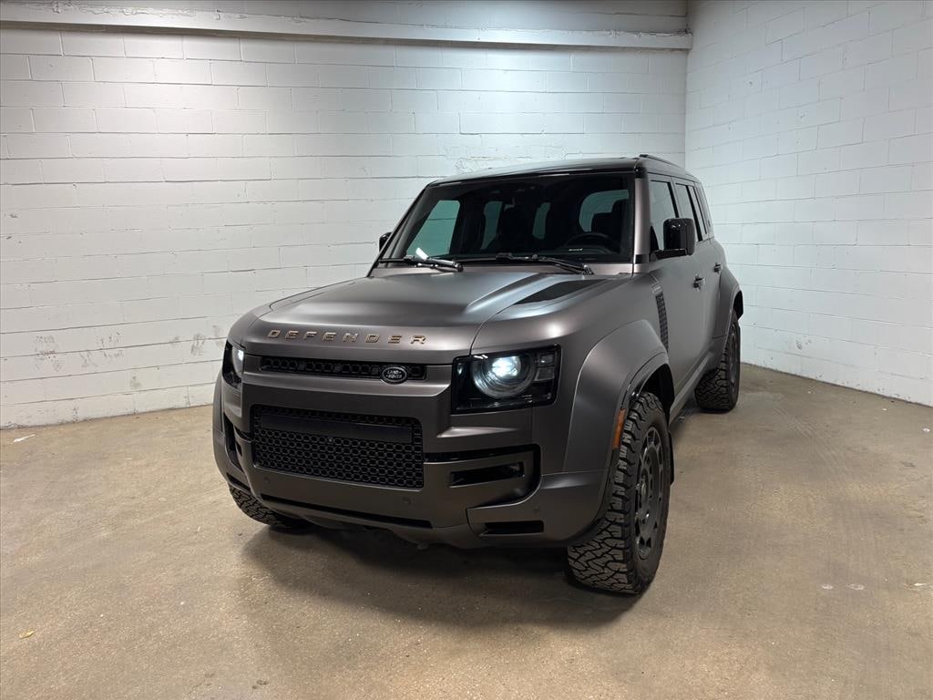 Used 2025 Land Rover Defender 110 110 V8 SUV