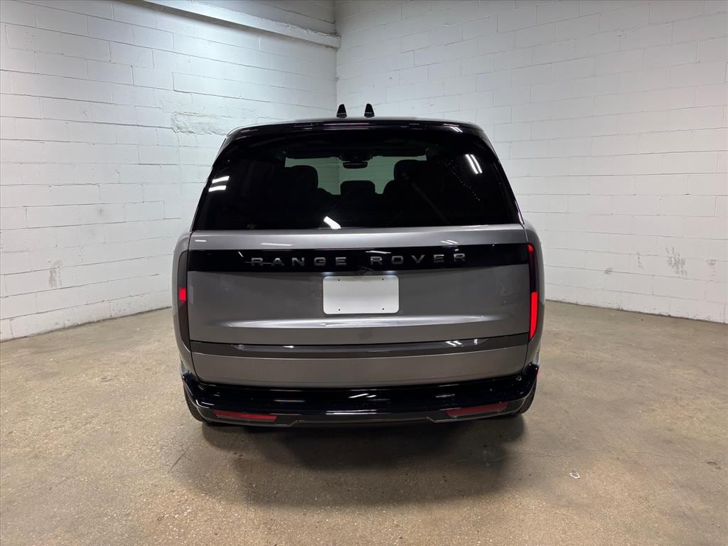 2026 Land Rover Range Rover SE - Photo 8