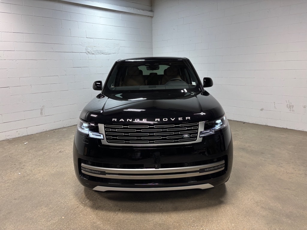 New 2025 Land Rover Range Rover SE 530PS SUV