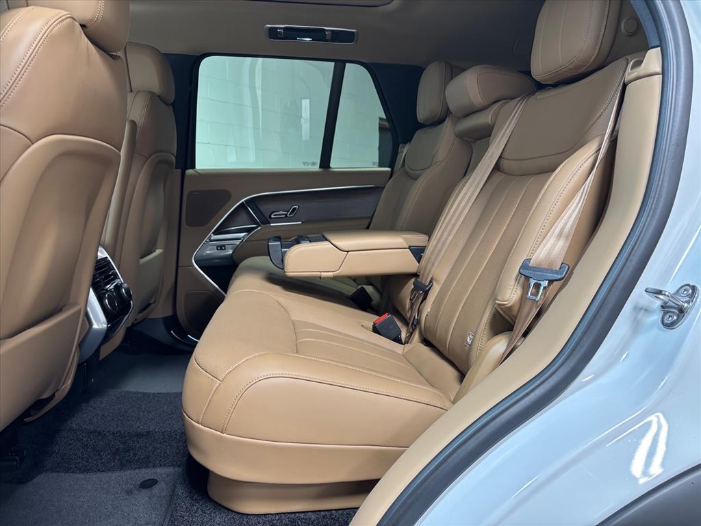 2026 Land Rover Range Rover SE - Photo 27