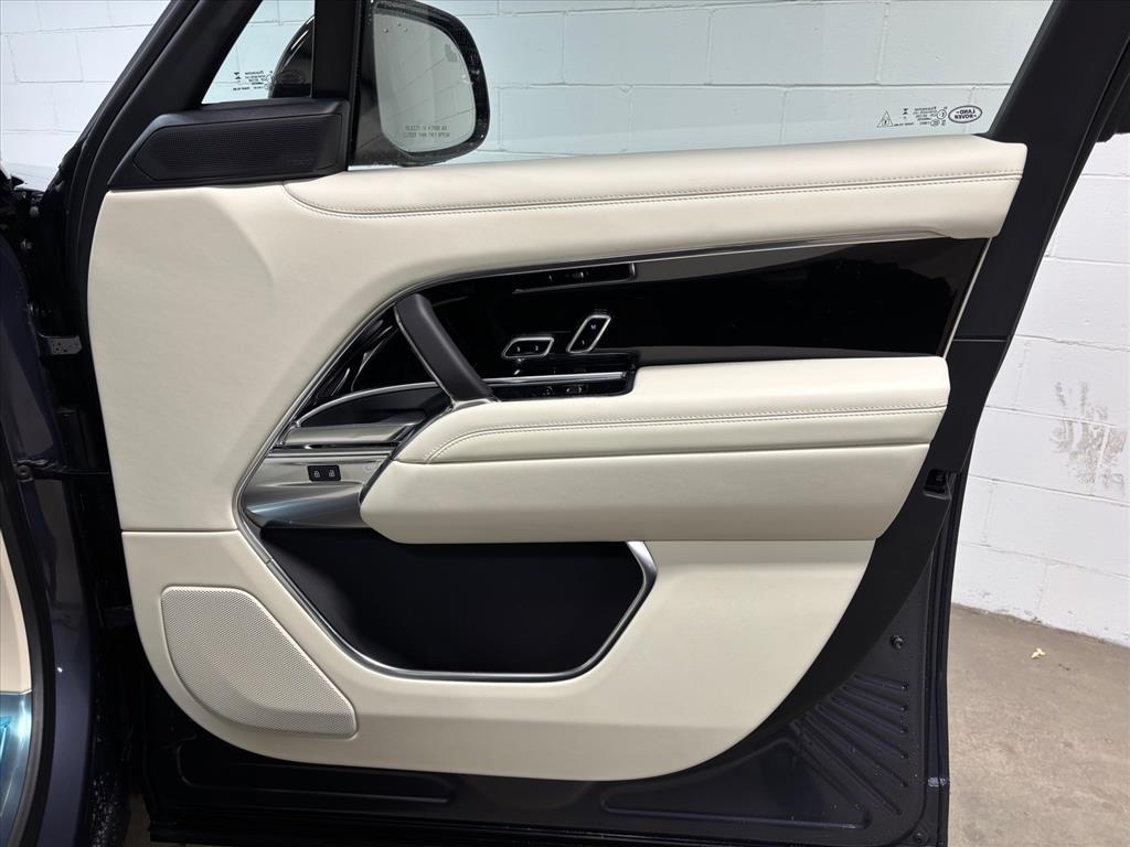 2026 Land Rover Range Rover SE - Photo 33