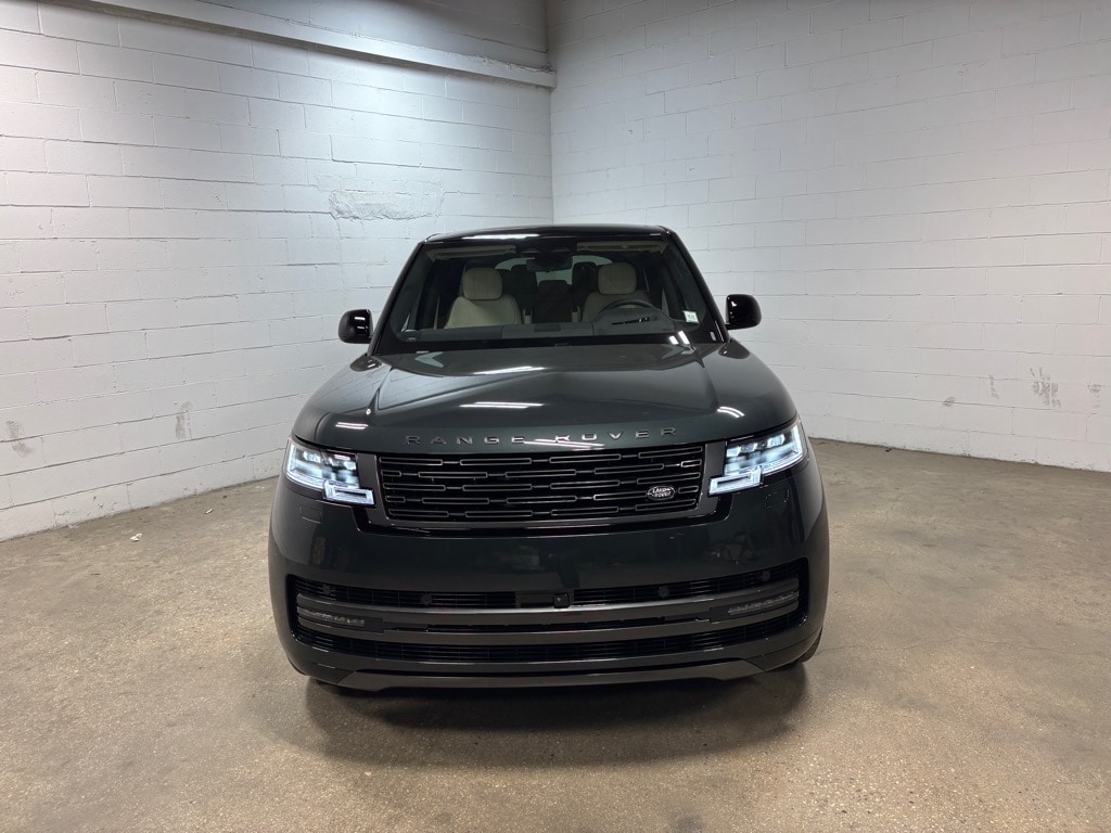 New 2025 Land Rover Range Rover P400 SE LWB AWD P400 SE LWB  SUV w/ 7 Seat