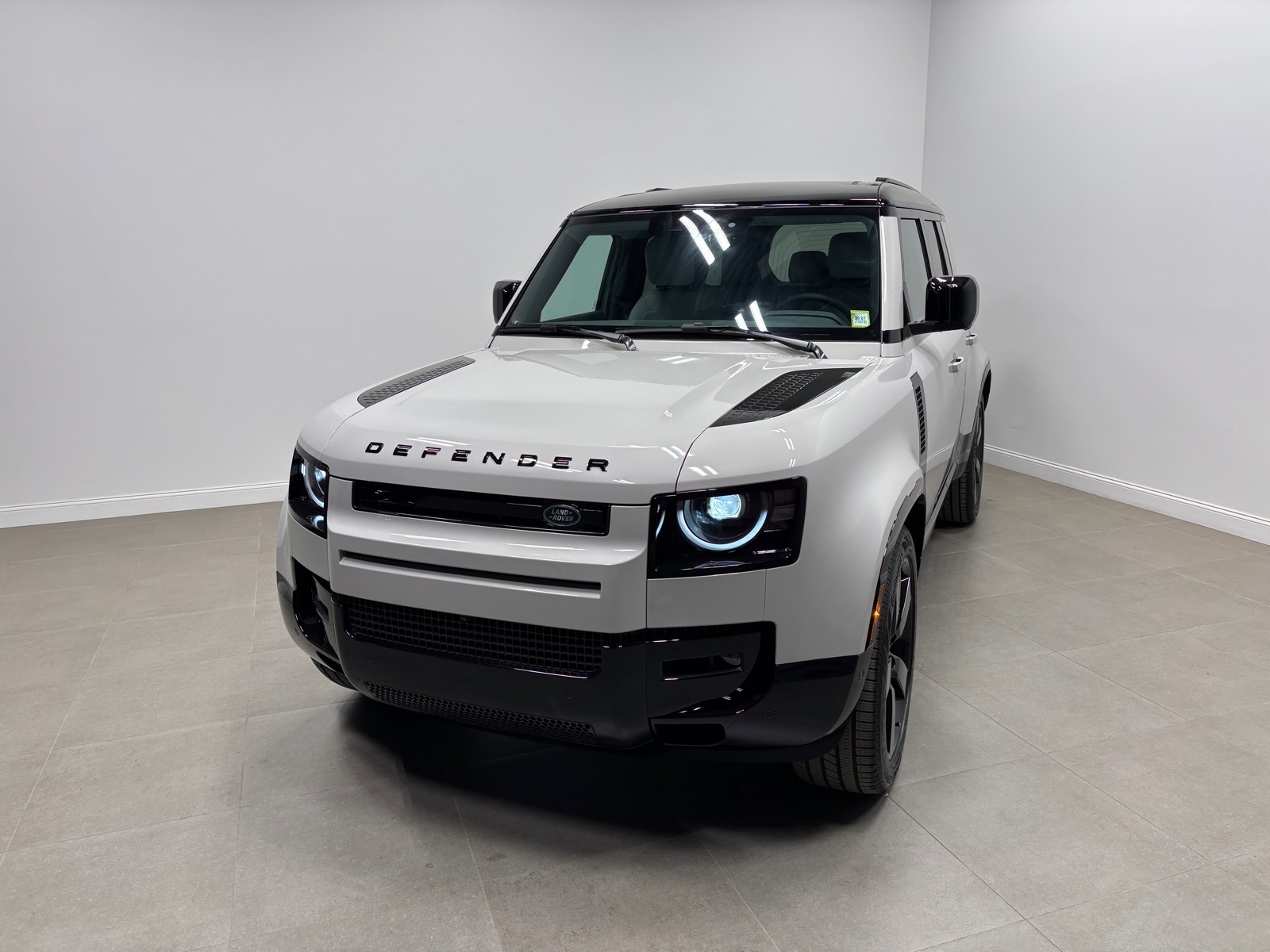 New 2026 Land Rover Defender 110 X-Dynamic SE SUV
