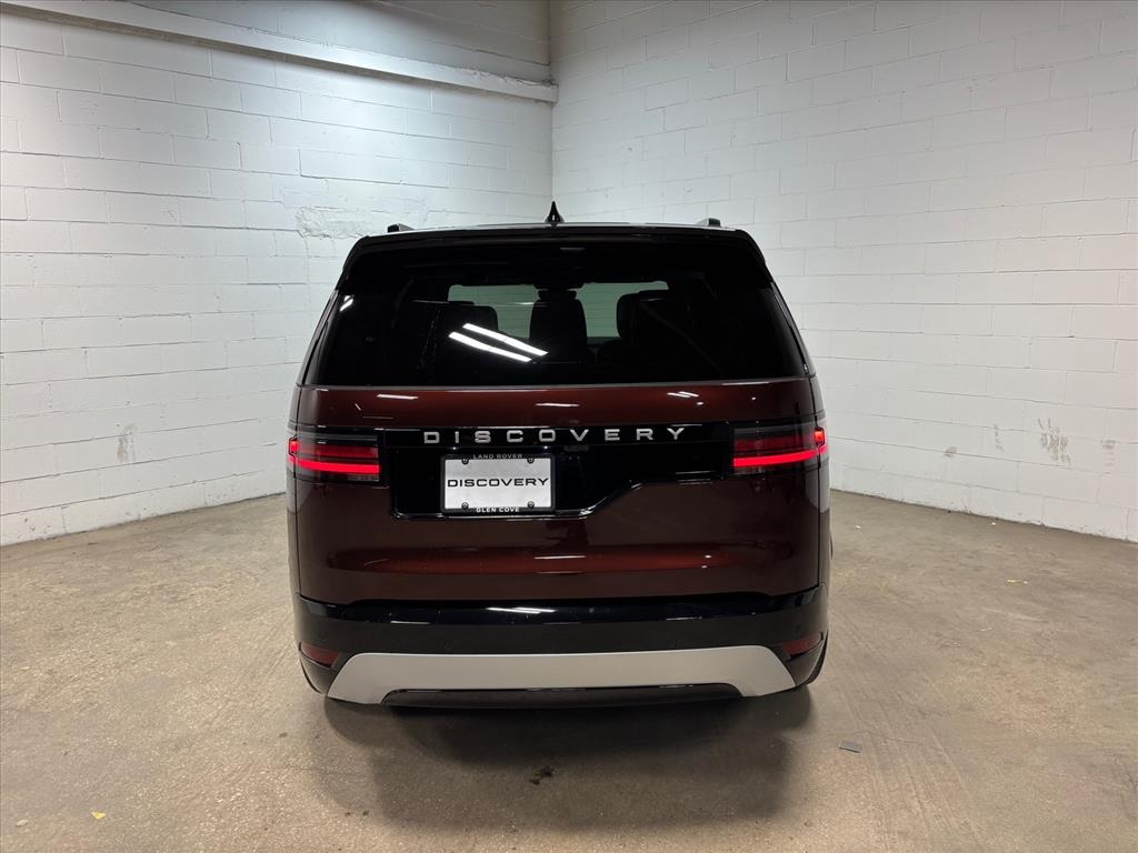 2026 Land Rover Discovery Gemini Edition - Photo 8