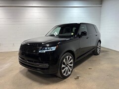 2026 Land Rover Range Rover SE LWB 7-Seats / V8 SUV