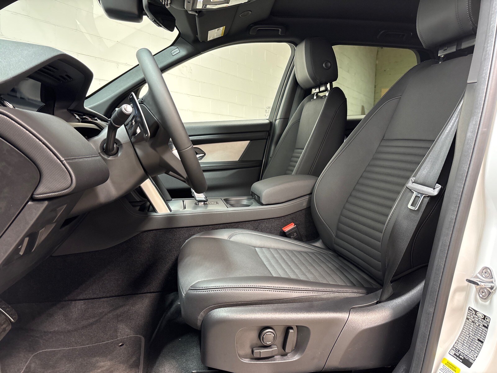 2026 Land Rover Discovery Sport Landmark - Photo 23