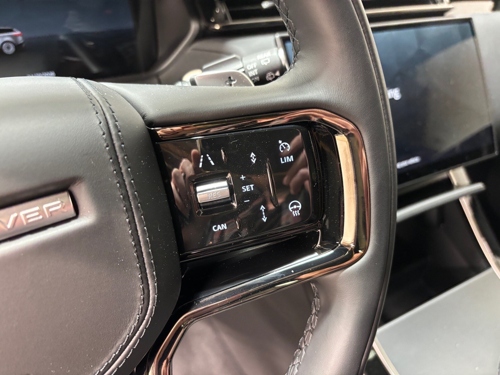 2026 Land Rover Range Rover Velar S - Photo 19