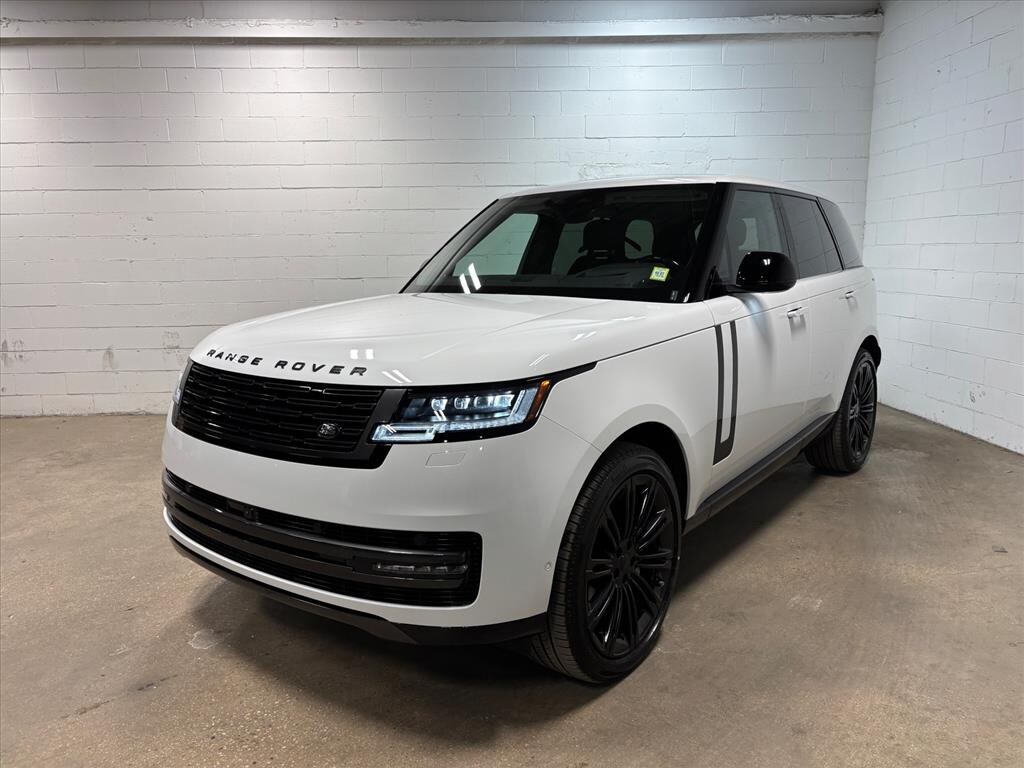 New 2026 Land Rover Range Rover SE SUV