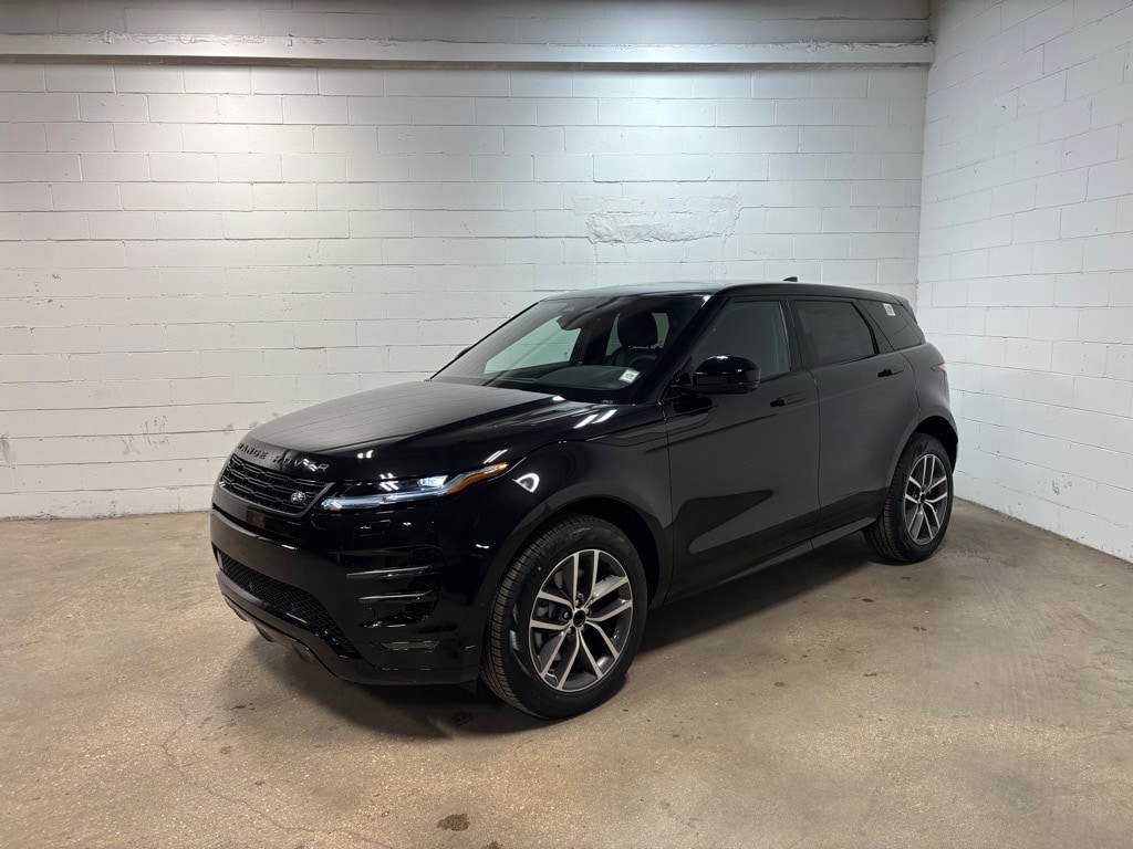 2026 Land Rover Range Rover Evoque Dynamic SE's photo
