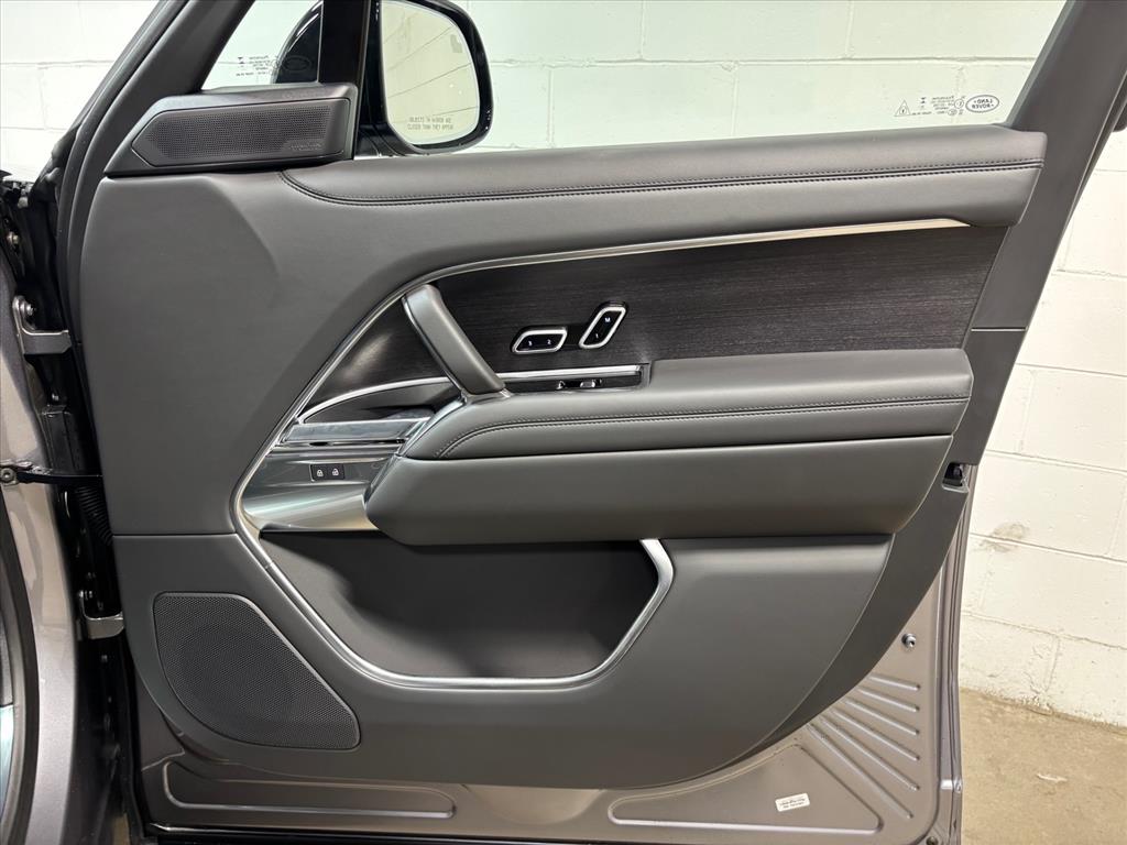 2026 Land Rover Range Rover SE - Photo 32