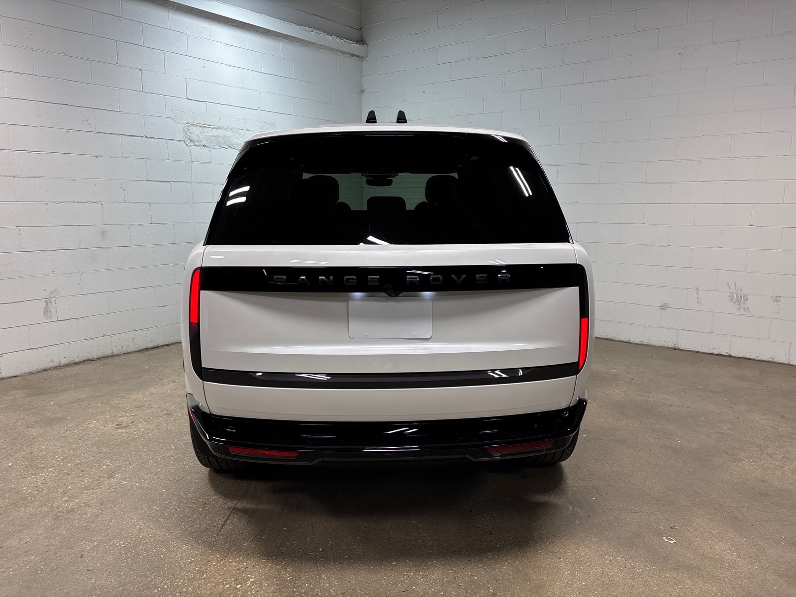 2026 Land Rover Range Rover SE - Photo 7