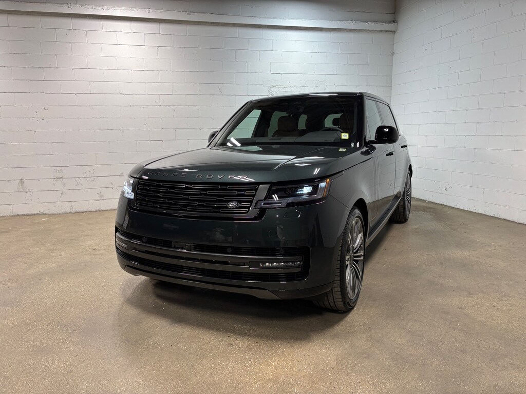 New 2026 Land Rover Range Rover SE LWB 7-Seats / V8 SUV