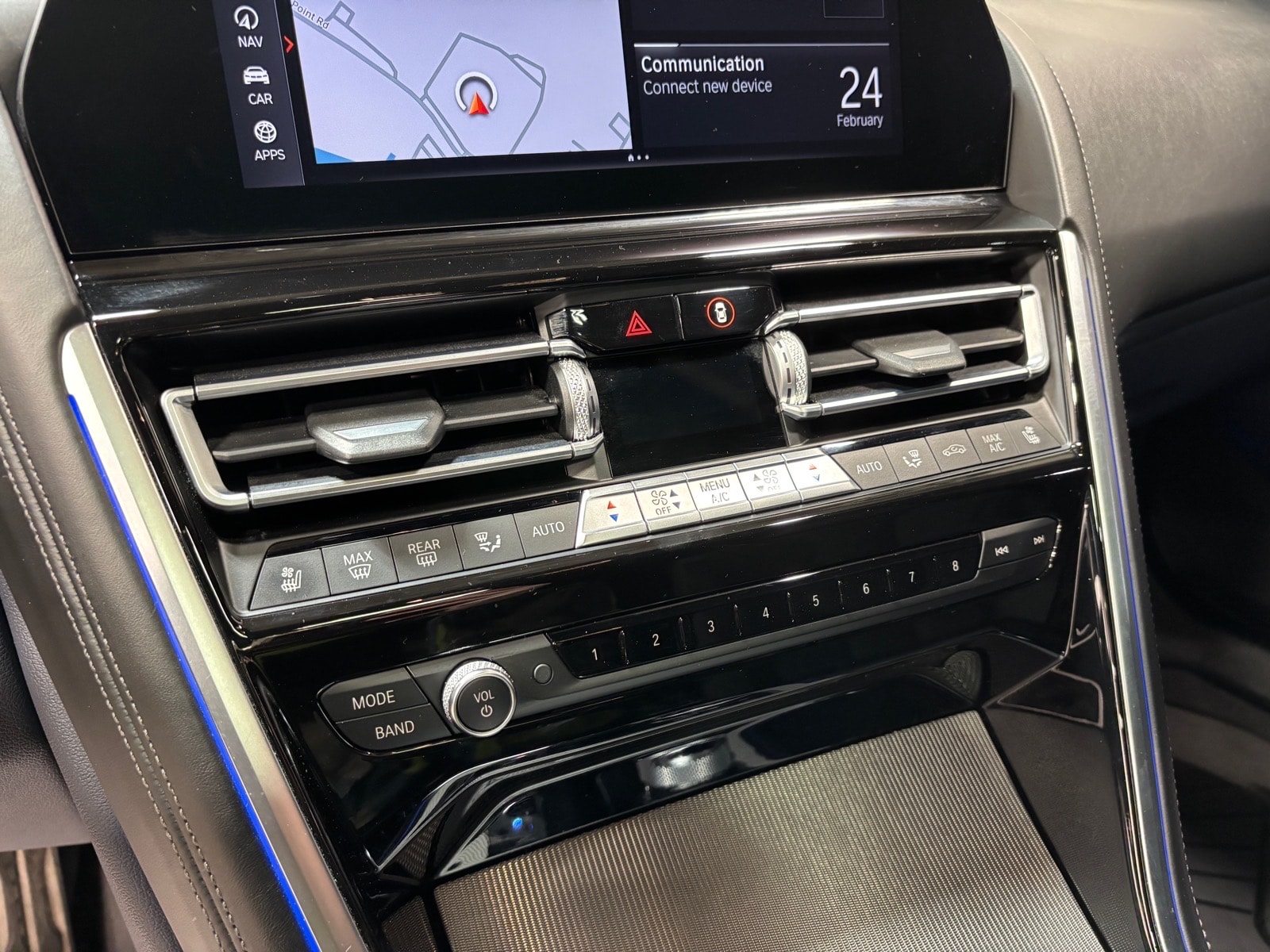 2021 BMW 8 Series M850i - Photo 16