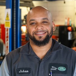 Range Rover Glen Cove >> Staff | Land Rover Glen Cove Range Rover Glen Cove >> Staff | Land Rover Glen Cove