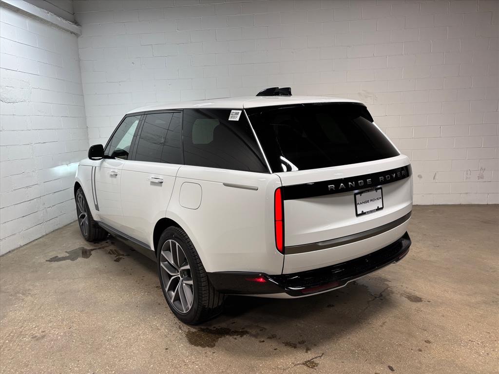 2026 Land Rover Range Rover SE - Photo 9