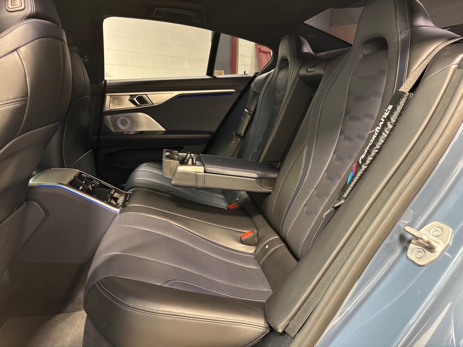 2021 BMW 8 Series M850i - Photo 28