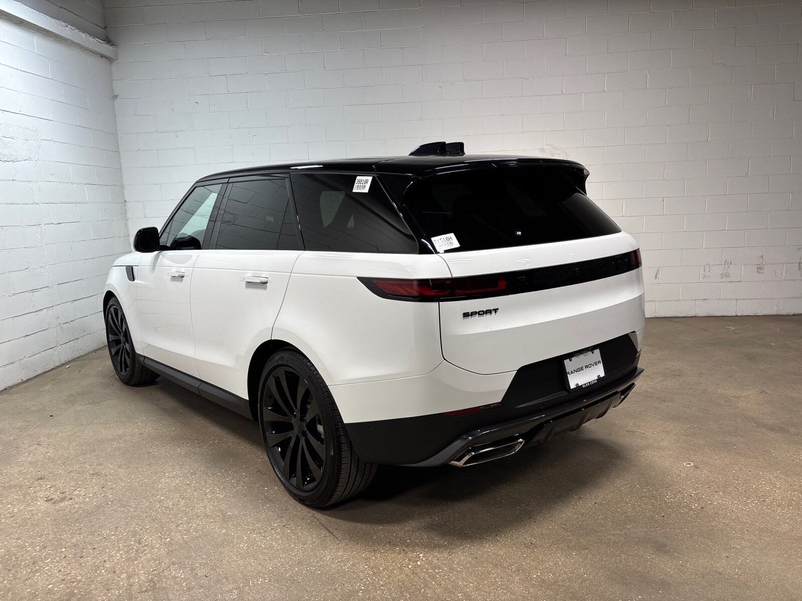 2026 Land Rover Range Rover Sport SE - Photo 9