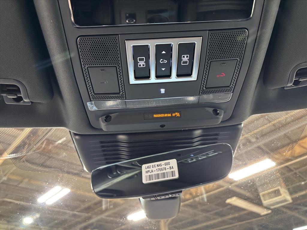 2026 Land Rover Discovery Gemini Edition - Photo 12