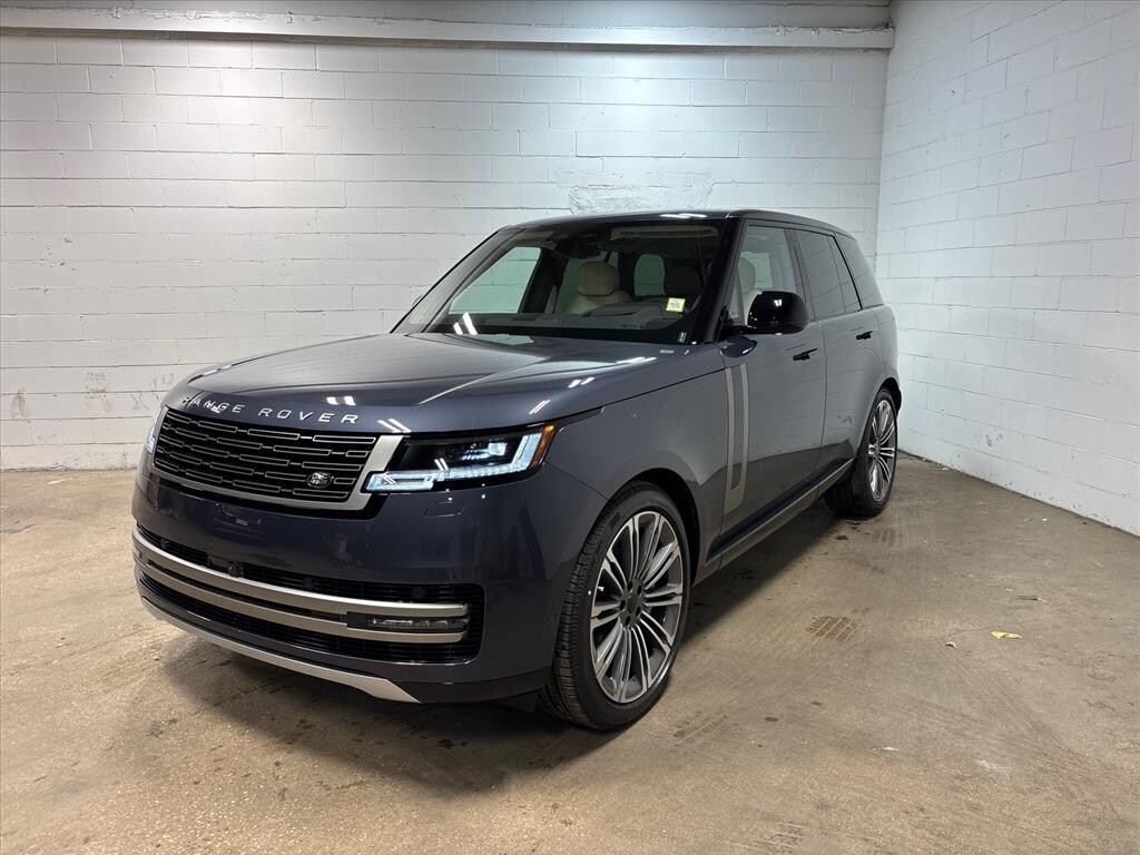 New 2026 Land Rover Range Rover SE SUV