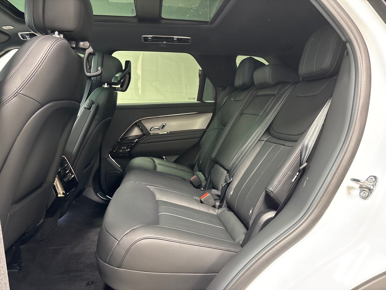 2026 Land Rover Range Rover Sport SE - Photo 29