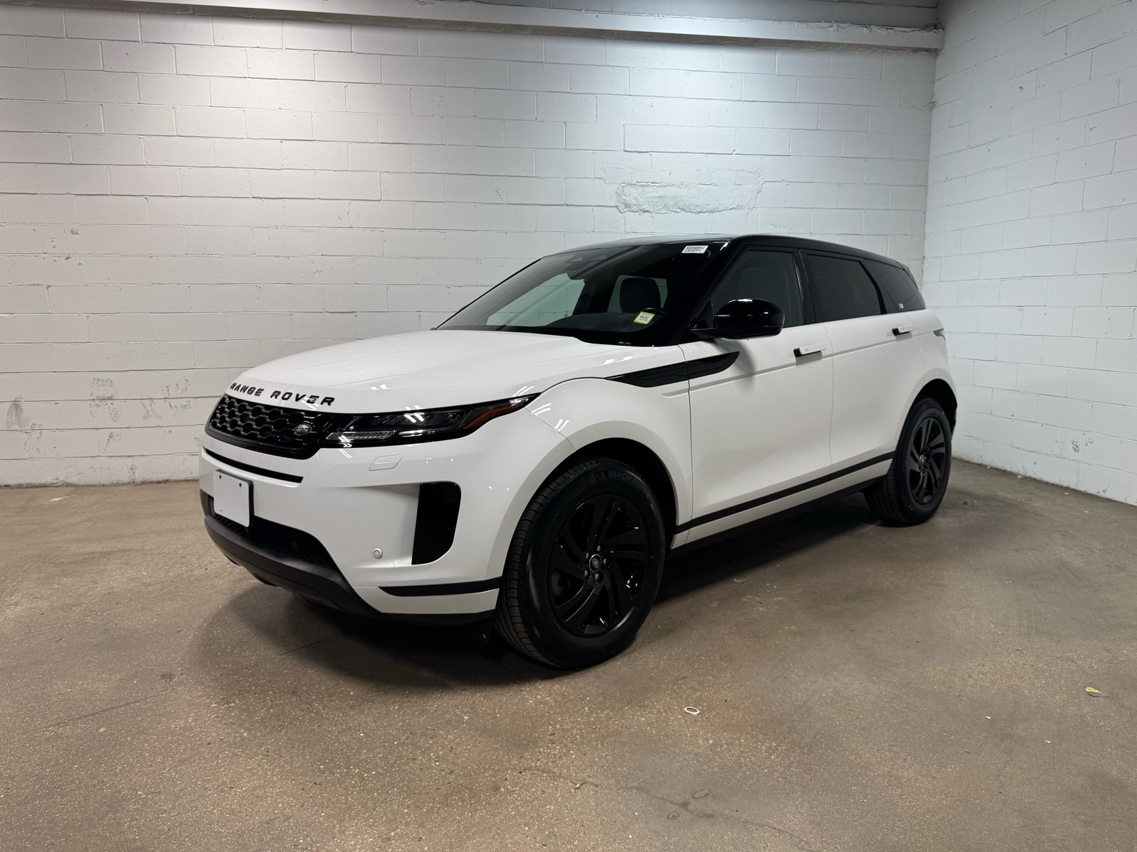 2022 Land Rover Range Rover Evoque S's photo
