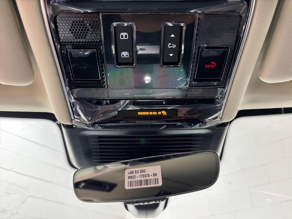 2026 Land Rover Range Rover SE - Photo 12