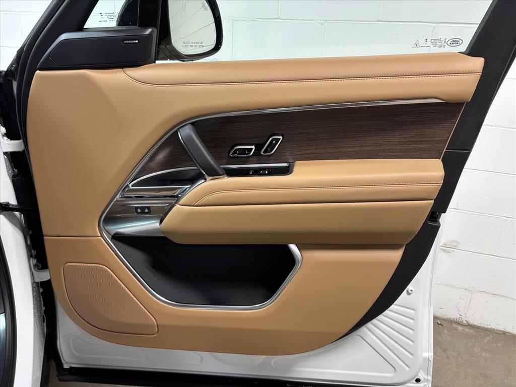 2026 Land Rover Range Rover SE - Photo 33