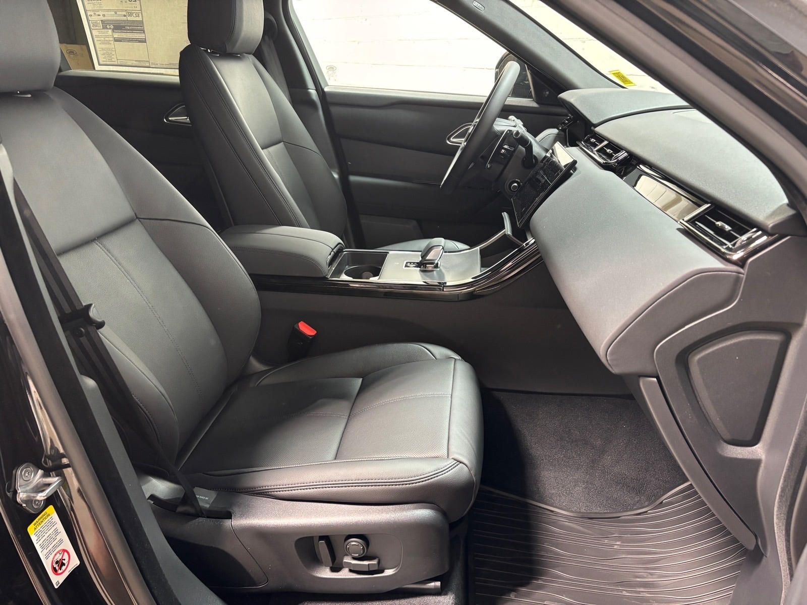 2026 Land Rover Range Rover Velar S - Photo 32