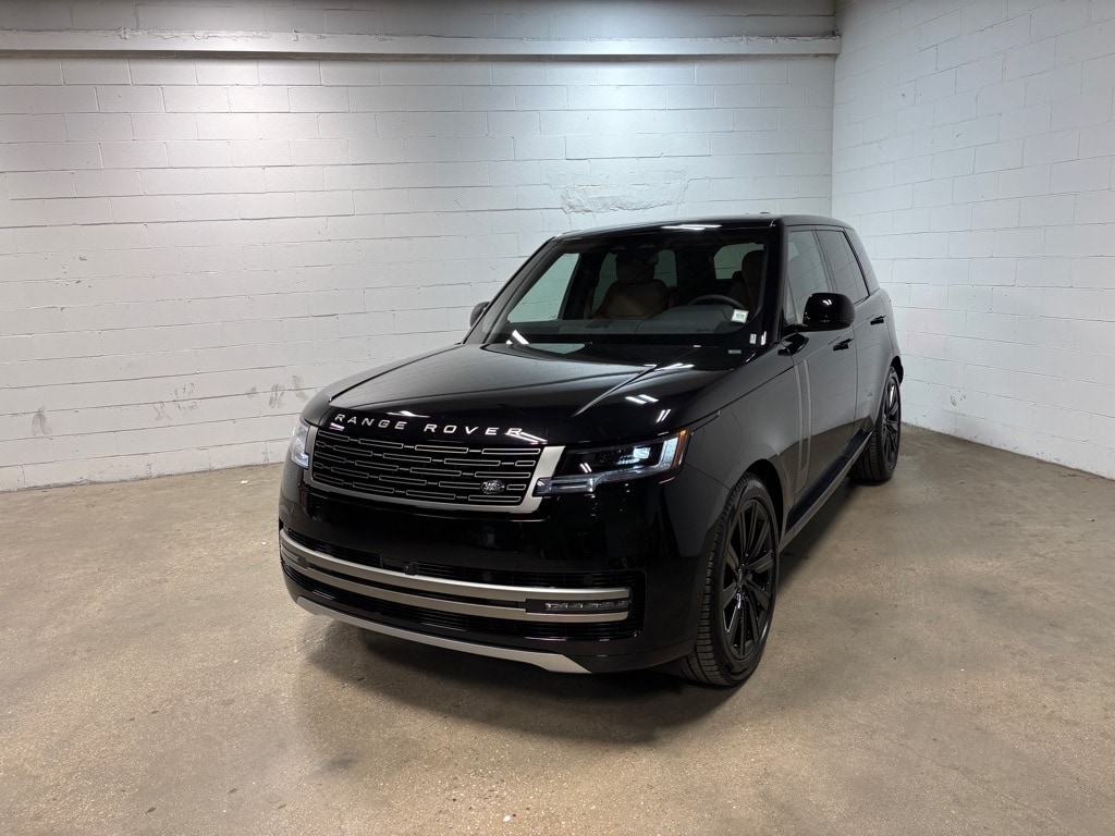 New 2025 Land Rover Range Rover SE 530PS SUV