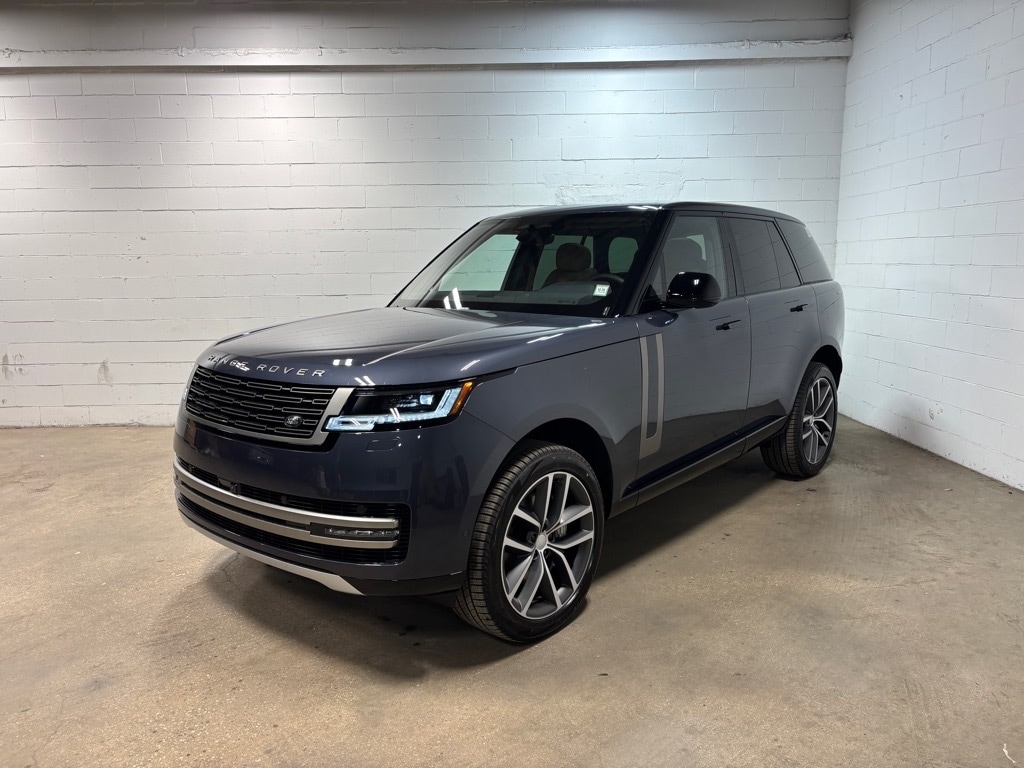 New 2025 Land Rover Range Rover SE SUV