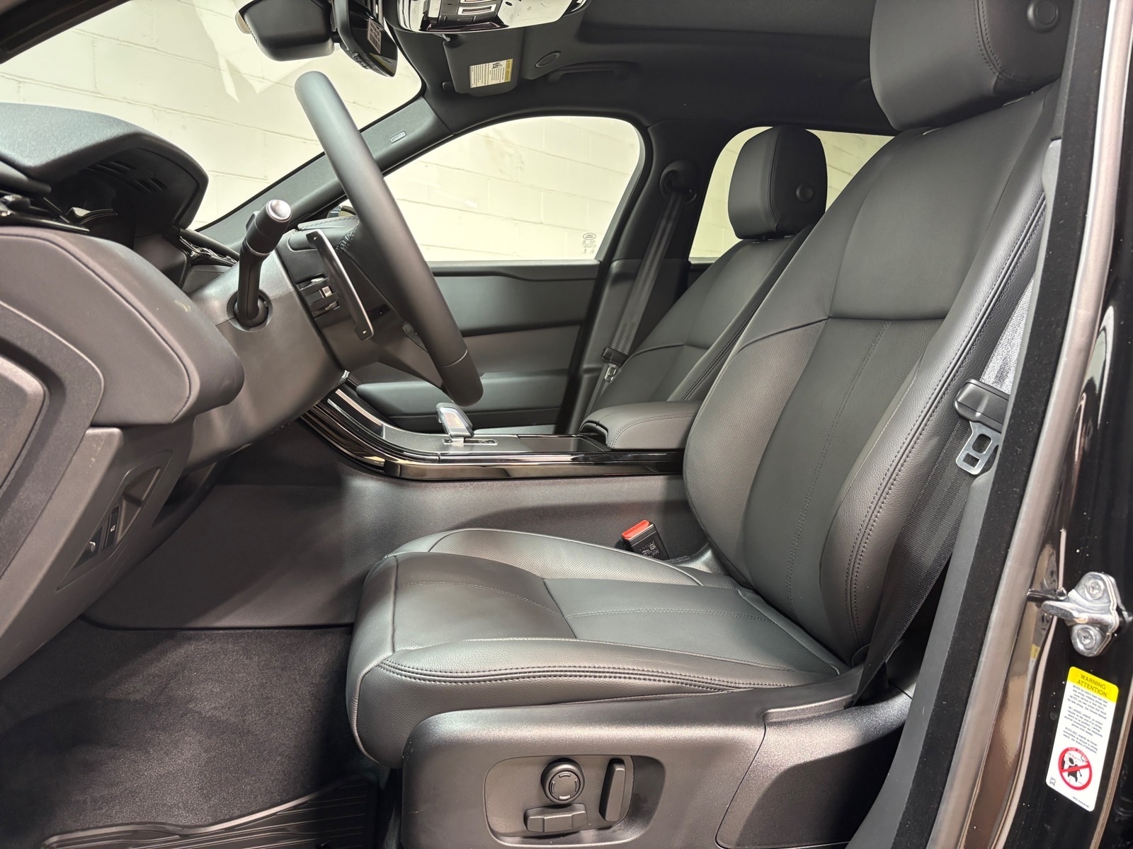 2026 Land Rover Range Rover Velar S - Photo 23