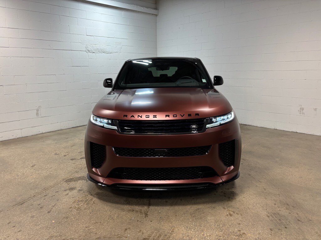 2025 Land Rover Range Rover Sport photo 3