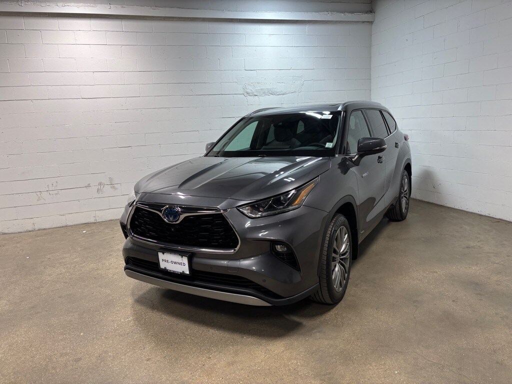 2021 Toyota Highlander Hybrid Platinum photo 2
