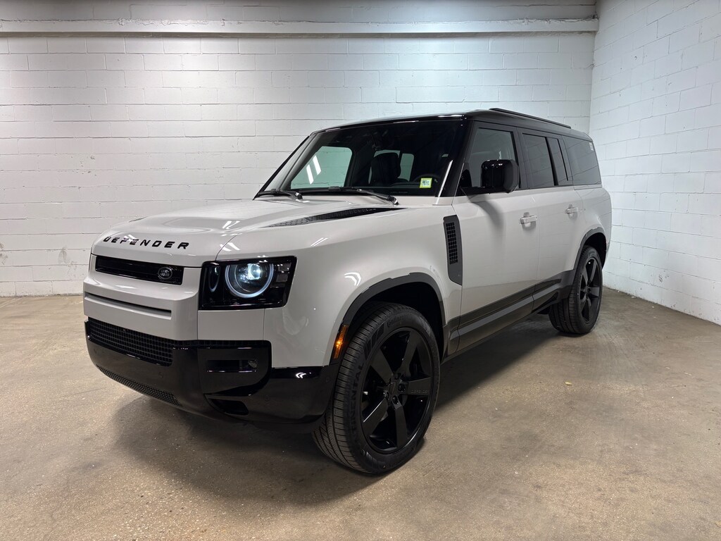 New 2026 Land Rover Defender 130 X-Dynamic SE SUV