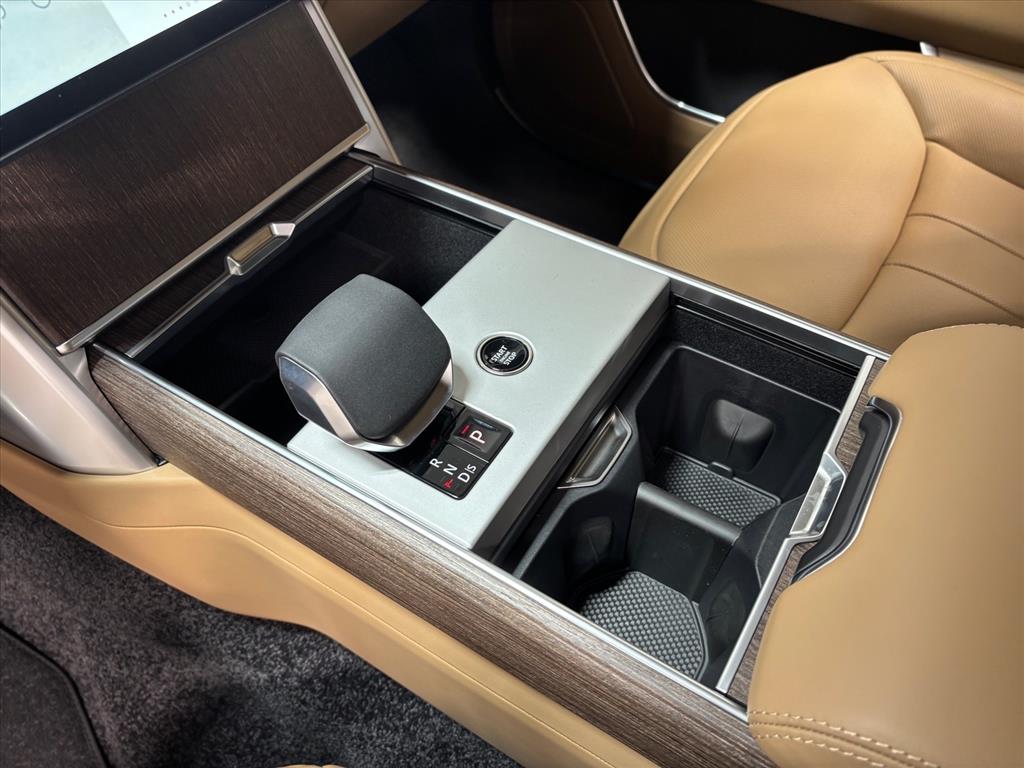 2026 Land Rover Range Rover SE - Photo 13