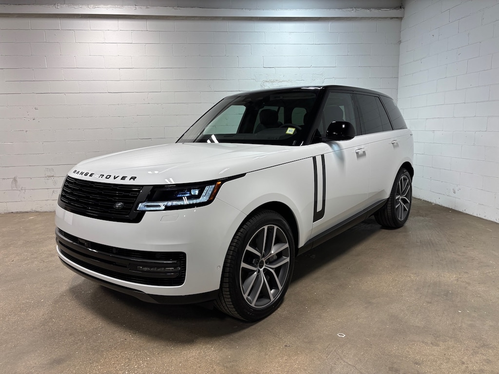 New 2026 Land Rover Range Rover SE SUV