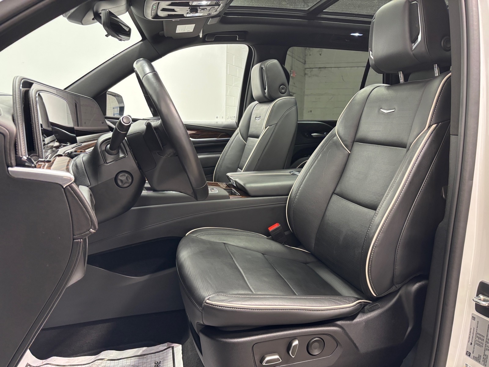 2022 Cadillac Escalade Premium Luxury - Photo 24